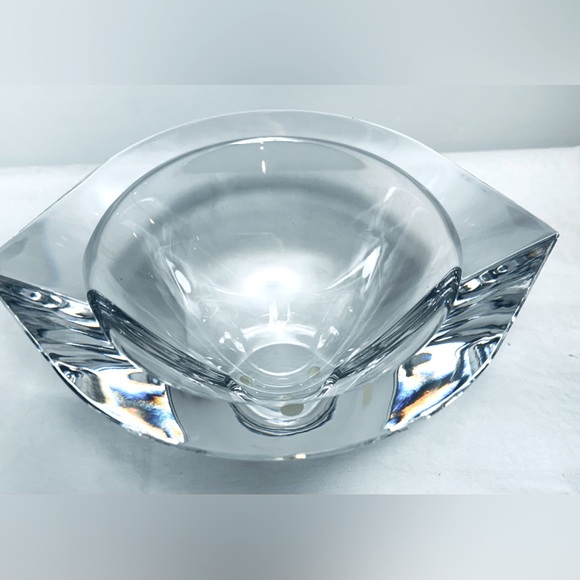 ORREFORS Marin Bowl - 8” - Picture 2 of 3